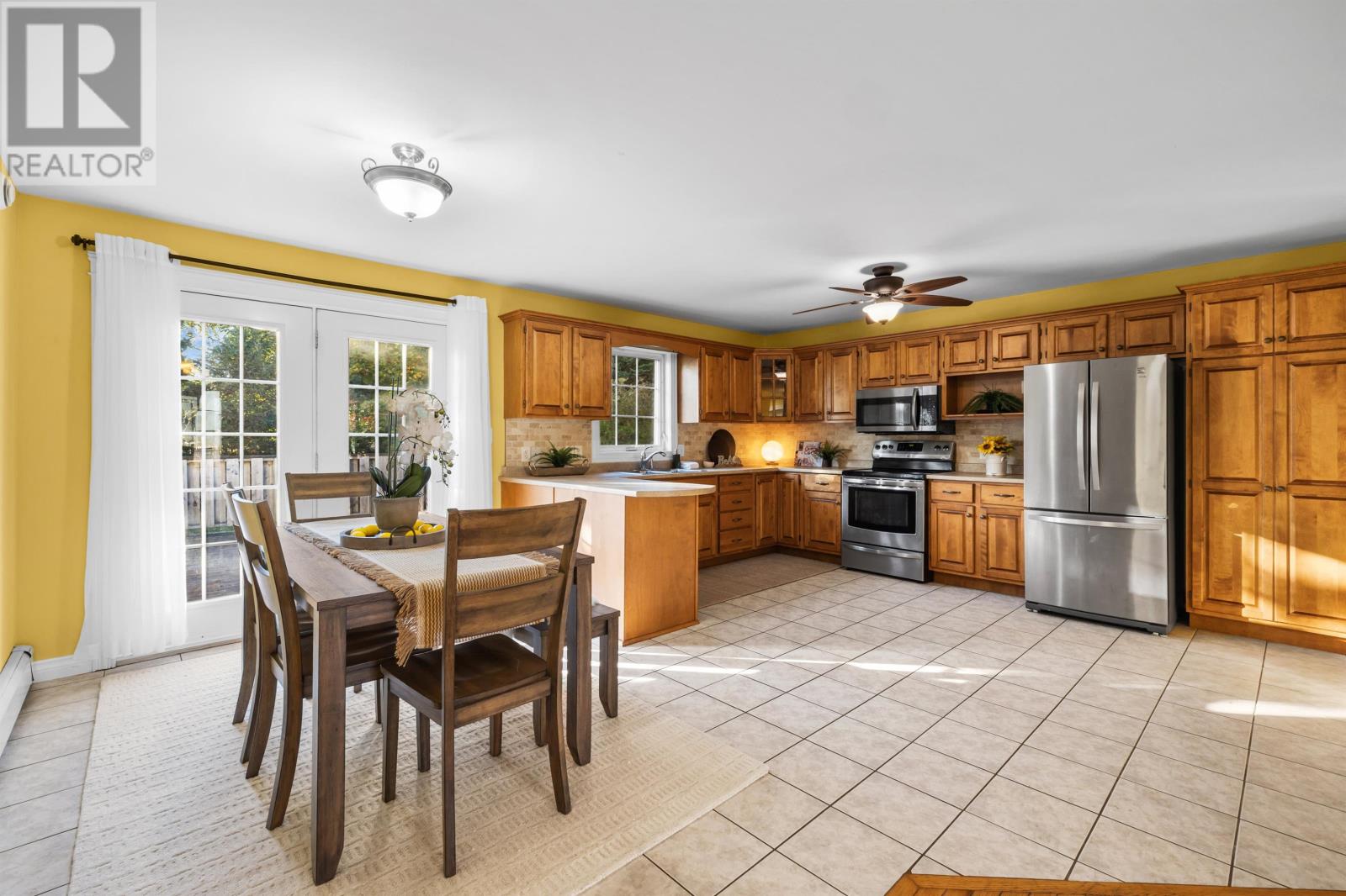 2 Commonwealth Avenue, Charlottetown, Prince Edward Island  C1E 2E9 - Photo 11 - 202525973