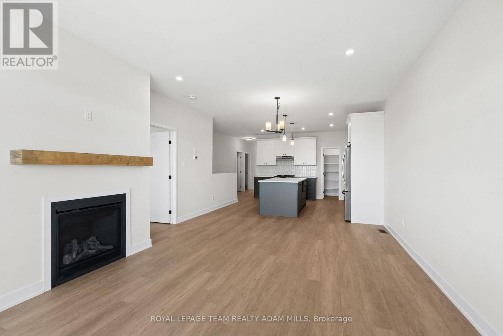 1031 Moore Street, Brockville, Ontario  K6V 7N1 - Photo 18 - X12464357
