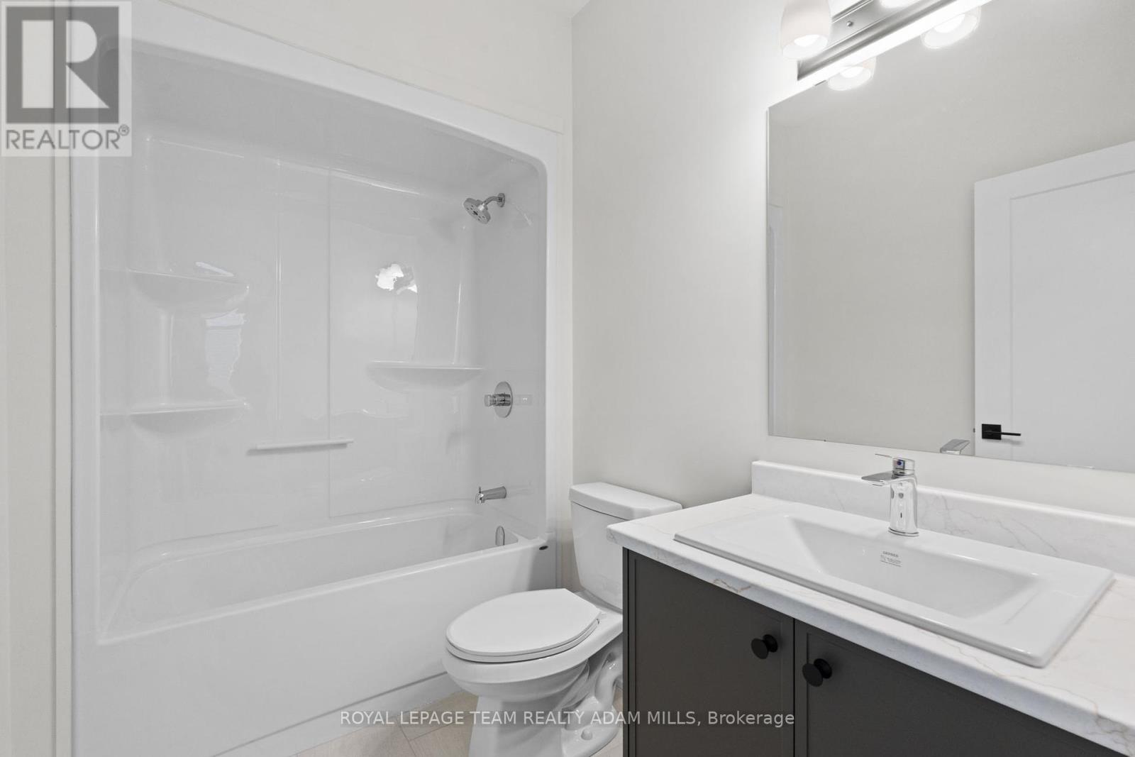 1031 Moore Street, Brockville, Ontario  K6V 7N1 - Photo 34 - X12464357