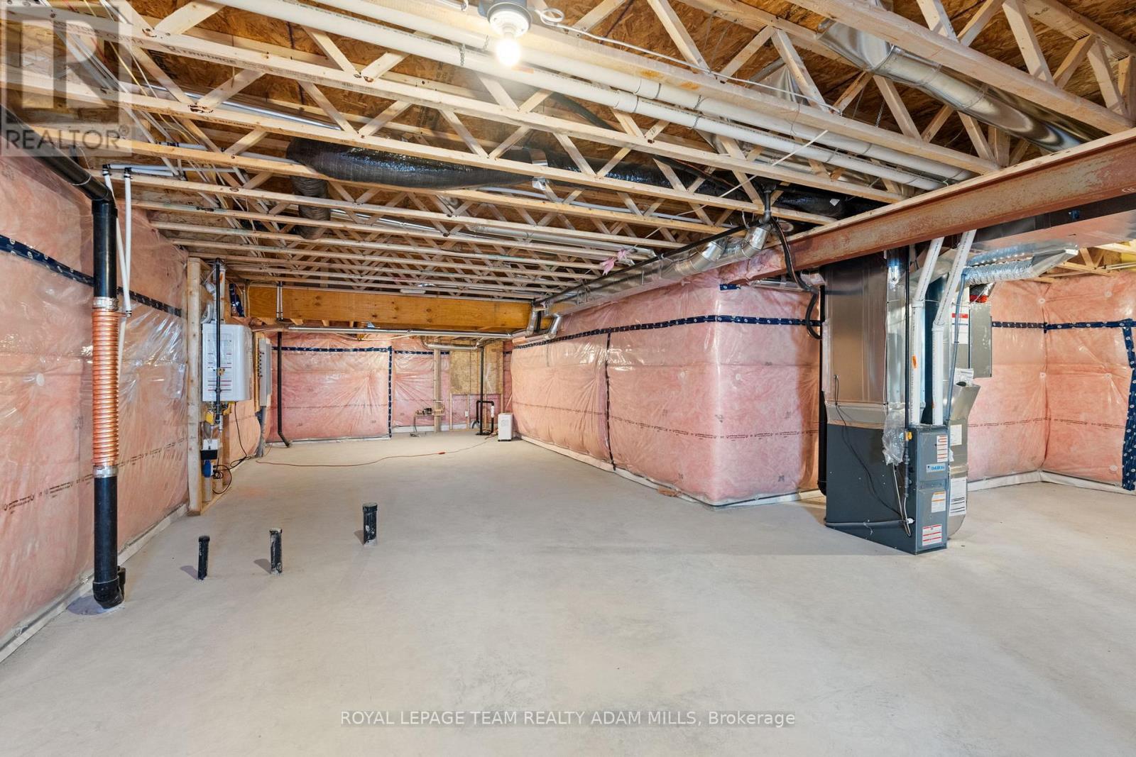 1031 Moore Street, Brockville, Ontario  K6V 7N1 - Photo 36 - X12464357