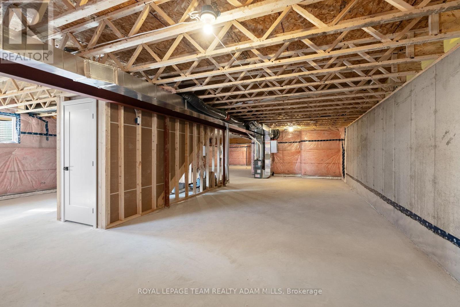 1031 Moore Street, Brockville, Ontario  K6V 7N1 - Photo 38 - X12464357