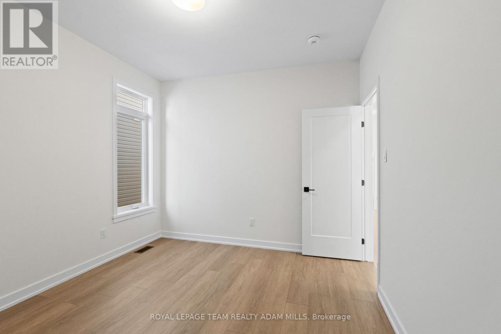 1031 Moore Street, Brockville, Ontario  K6V 7N1 - Photo 29 - X12464357