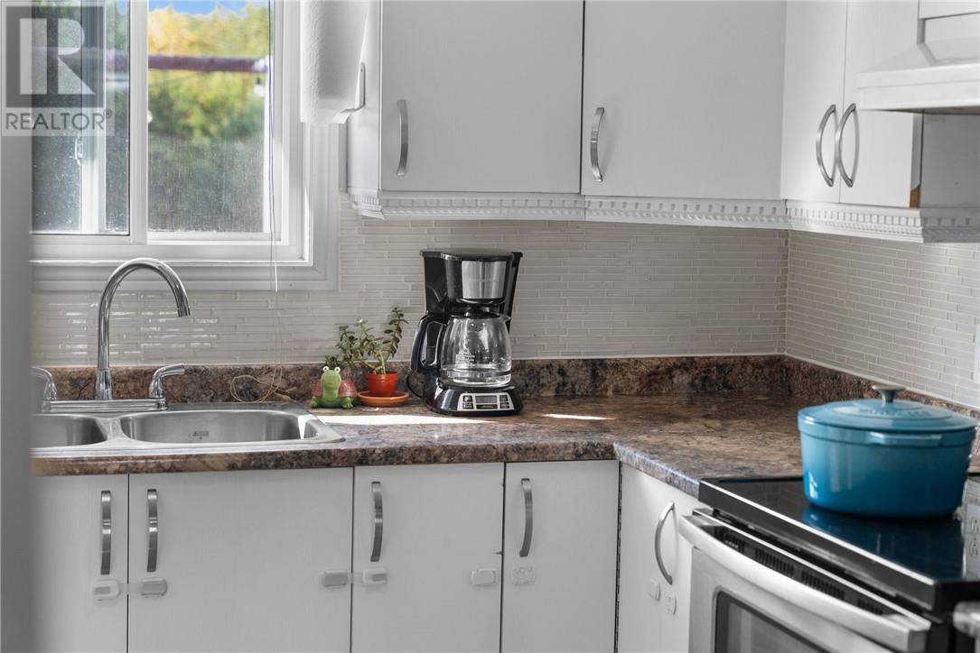 3161 Percy Avenue, Val Caron, Ontario  P3N 1A4 - Photo 12 - 2125264