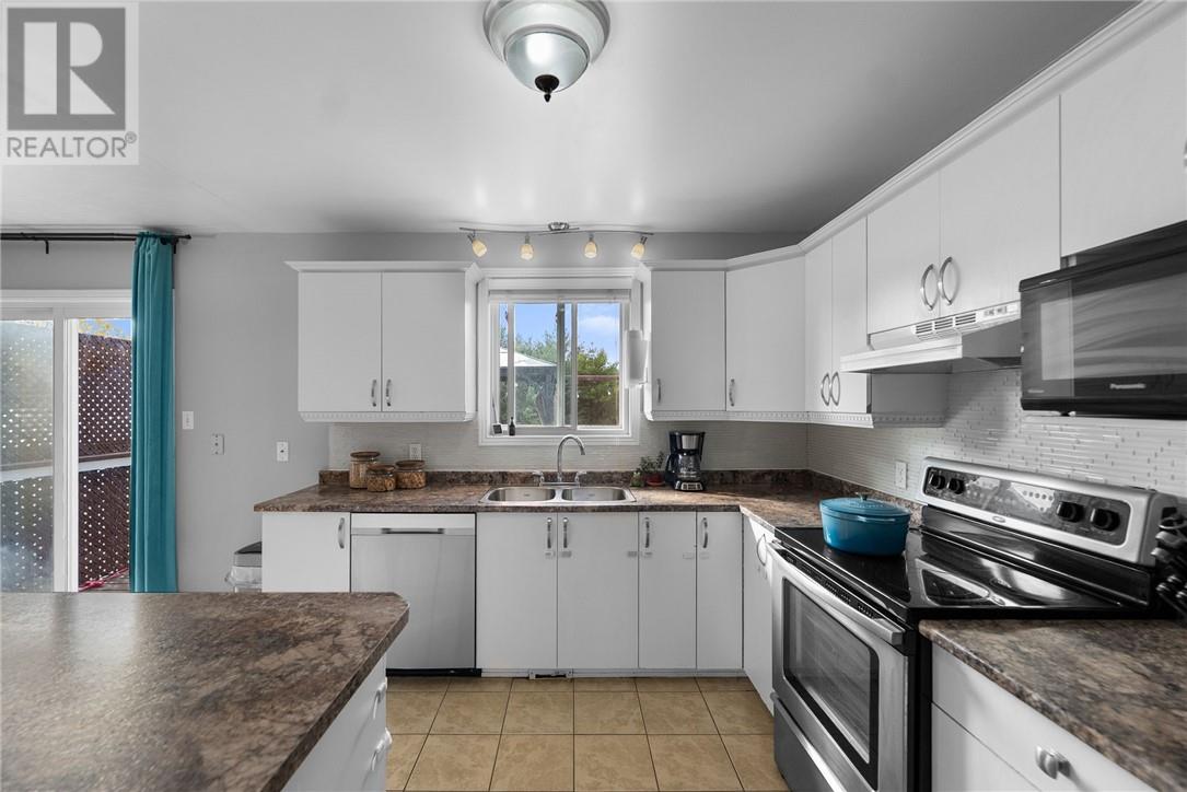 3161 Percy Avenue, Val Caron, Ontario  P3N 1A4 - Photo 15 - 2125264