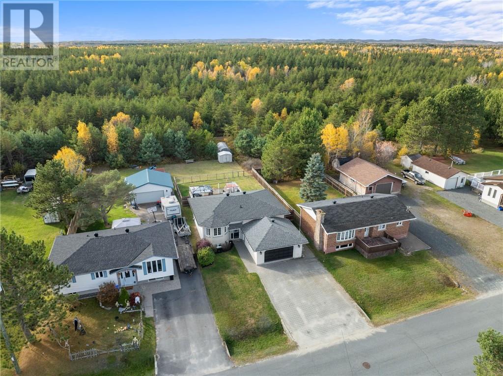 3161 Percy Avenue, Val Caron, Ontario  P3N 1A4 - Photo 4 - 2125264