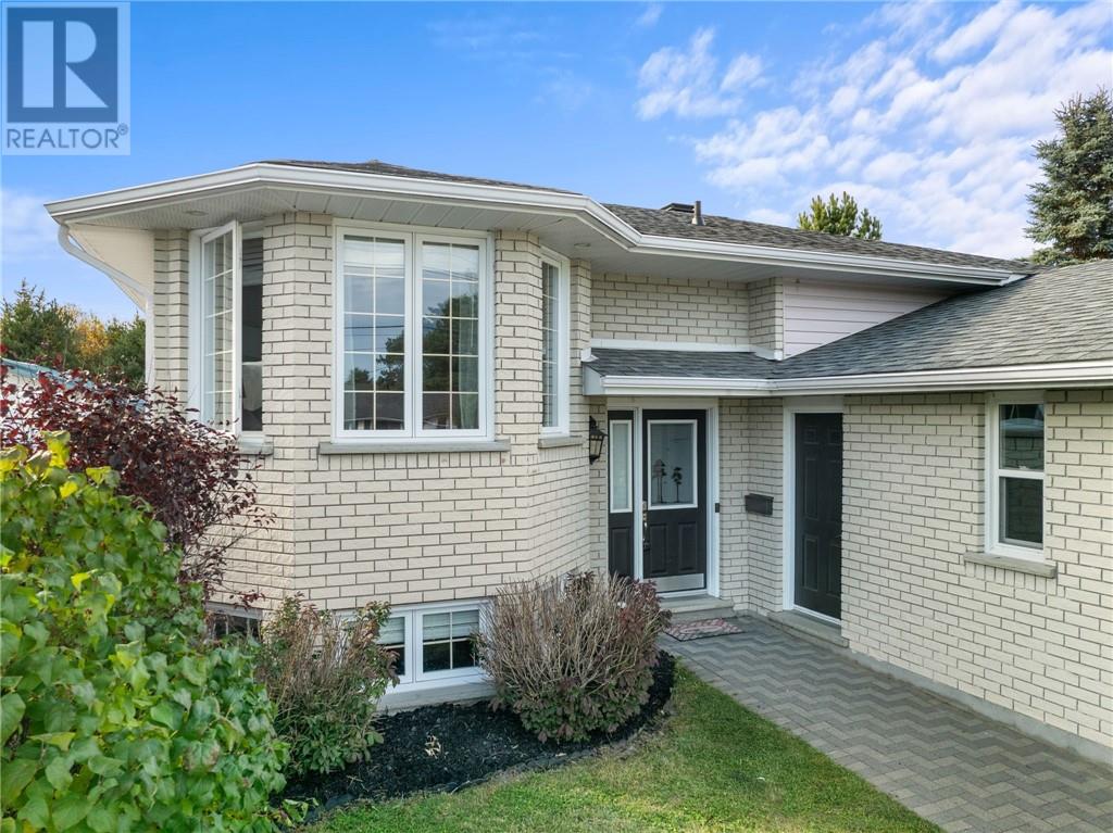 3161 Percy Avenue, Val Caron, Ontario  P3N 1A4 - Photo 7 - 2125264