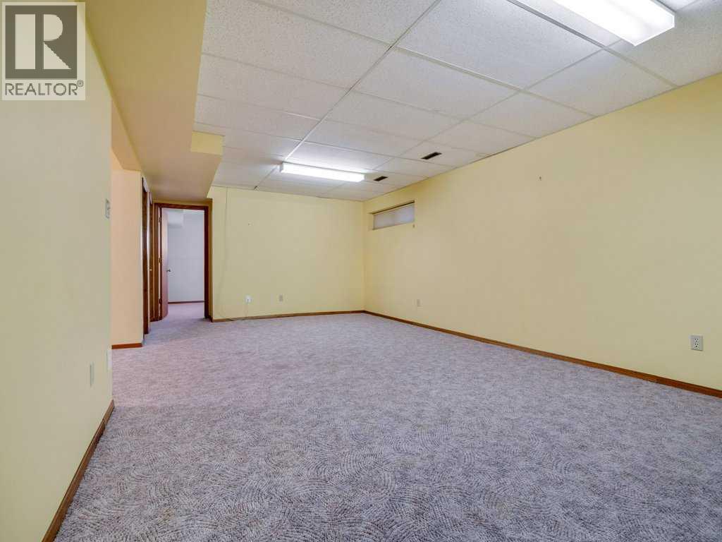 148 Mt Blakiston Bay W, Lethbridge, Alberta  T1K 6K9 - Photo 27 - A2259720