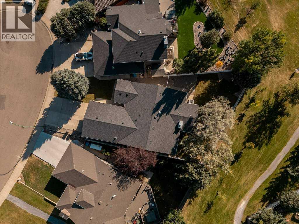 148 Mt Blakiston Bay W, Lethbridge, Alberta  T1K 6K9 - Photo 35 - A2259720