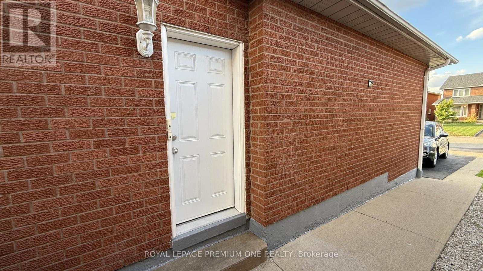 Lower - 4436 Grassland Crescent, Mississauga, Ontario  L5V 1E2 - Photo 3 - W12465487