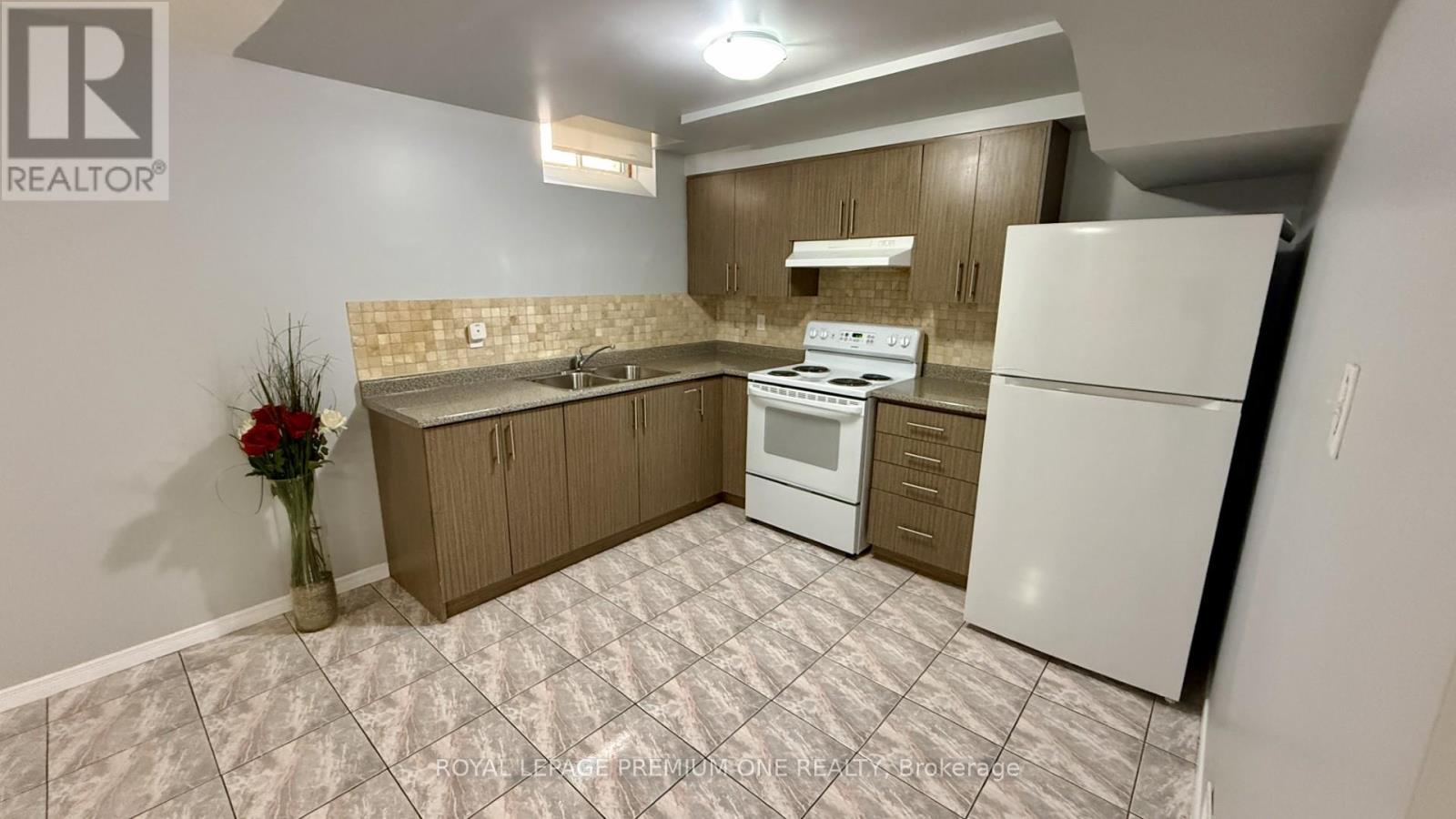 Lower - 4436 Grassland Crescent, Mississauga, Ontario  L5V 1E2 - Photo 6 - W12465487