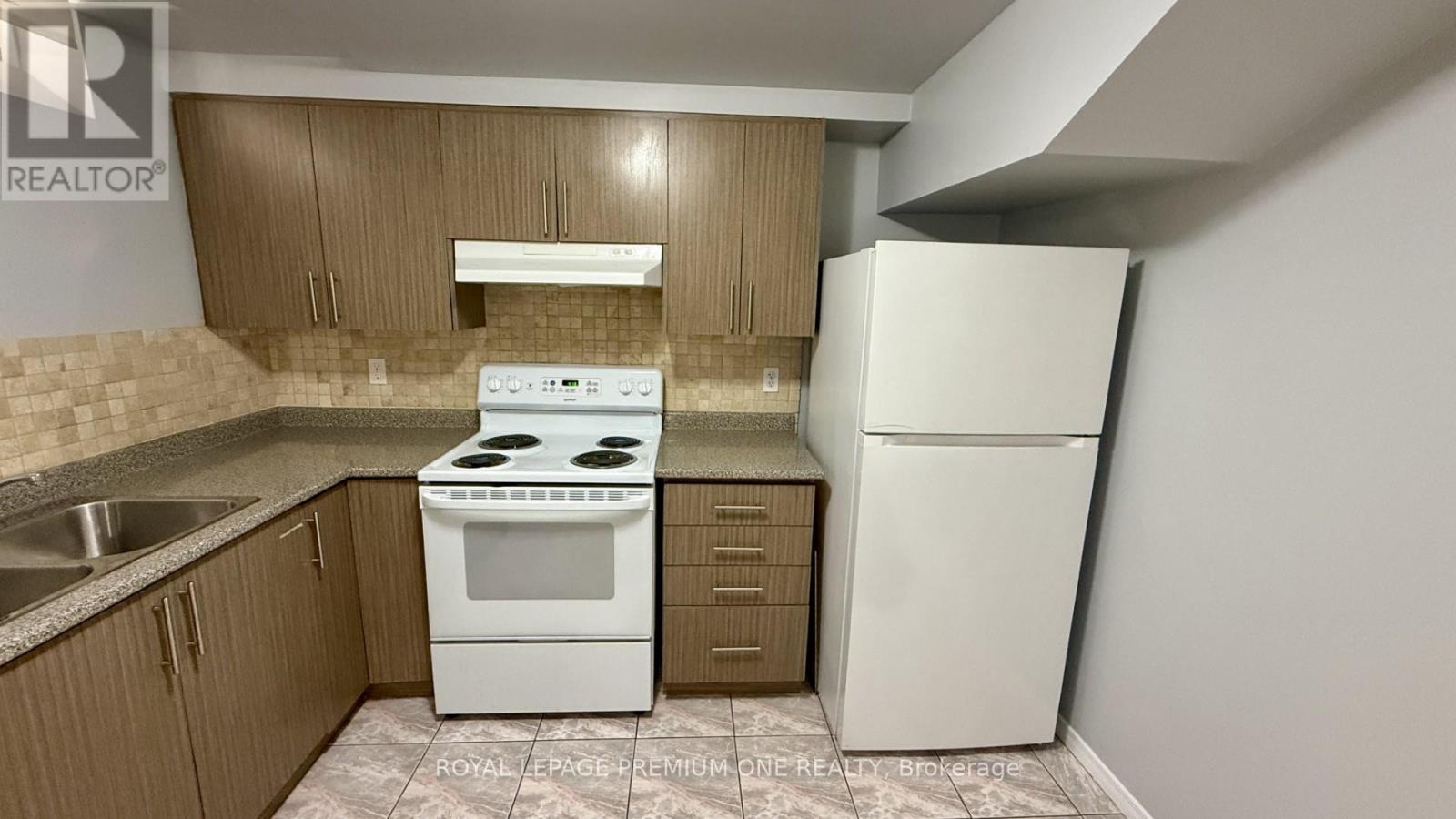 Lower - 4436 Grassland Crescent, Mississauga, Ontario  L5V 1E2 - Photo 7 - W12465487