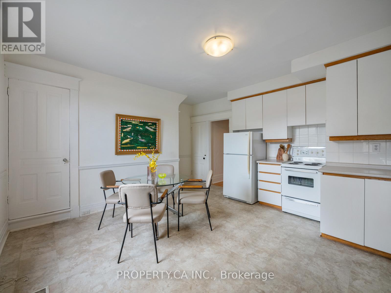 237 Delaware Avenue, Toronto, Ontario  M6H 2T7 - Photo 13 - W12465513