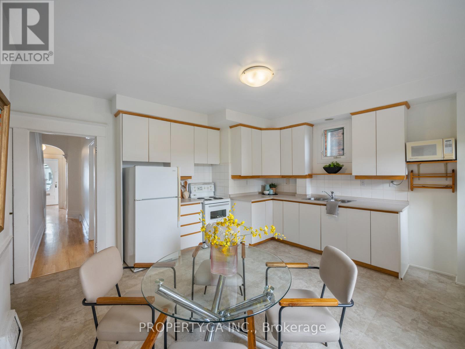 237 Delaware Avenue, Toronto, Ontario  M6H 2T7 - Photo 14 - W12465513