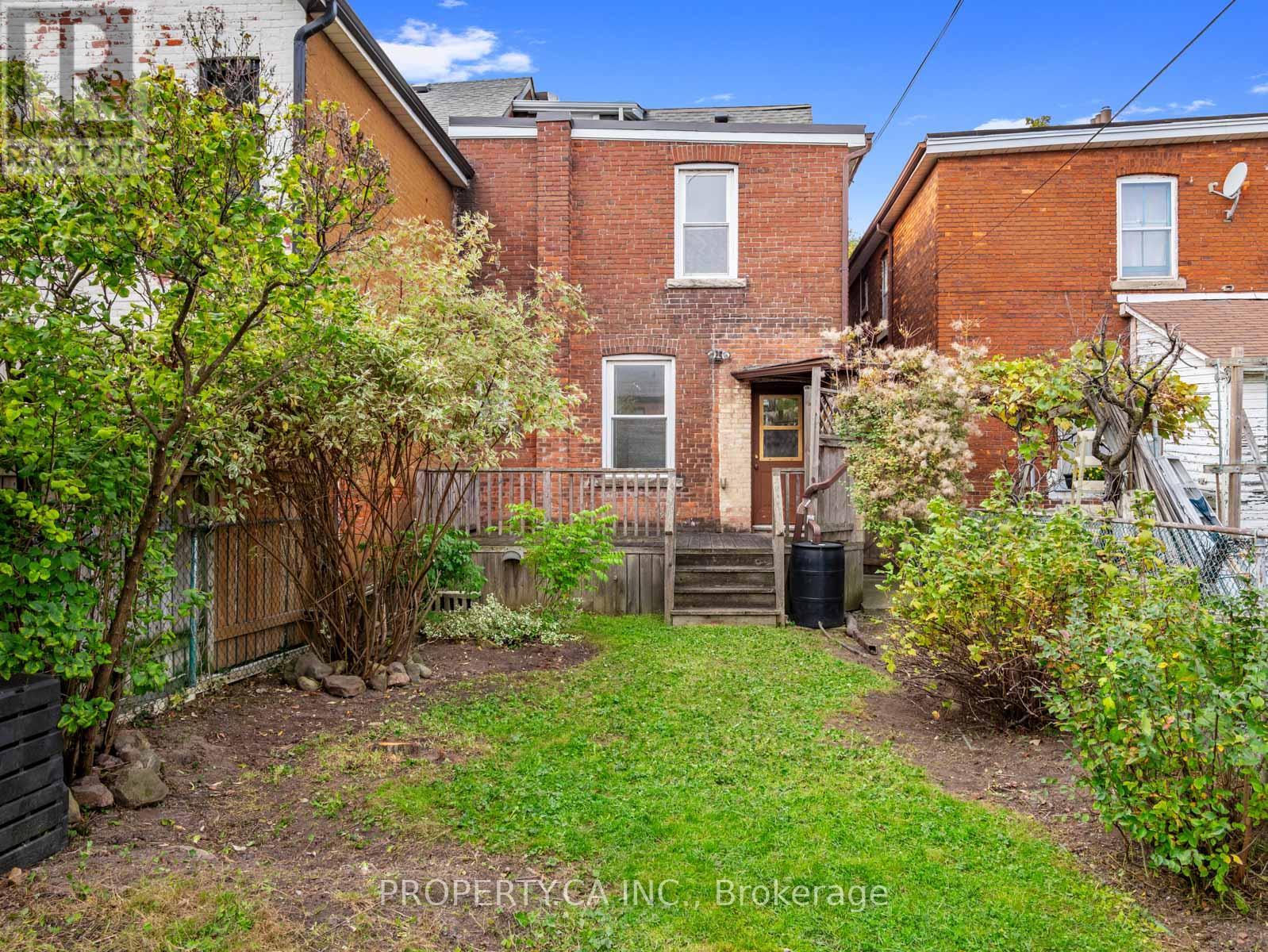 237 Delaware Avenue, Toronto, Ontario  M6H 2T7 - Photo 31 - W12465513