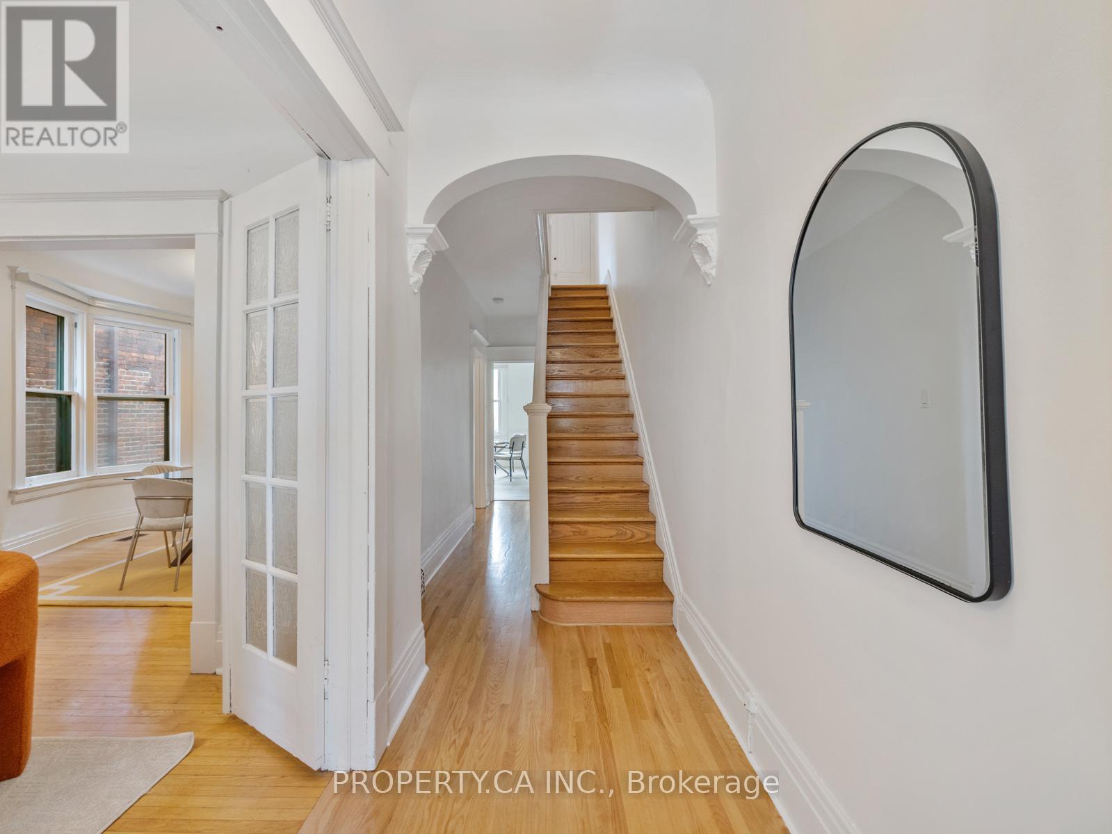 237 Delaware Avenue, Toronto, Ontario  M6H 2T7 - Photo 5 - W12465513