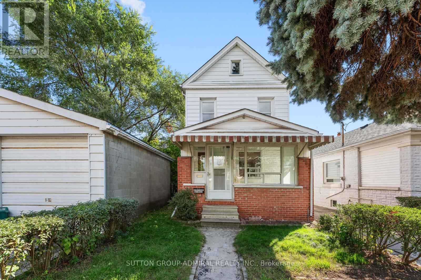 87 PRITCHARD AVENUE, Toronto, Ontario
