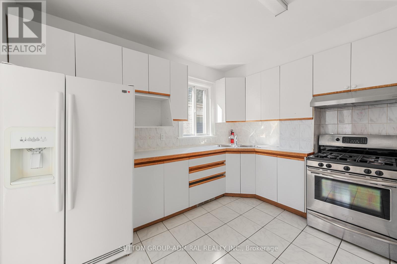 87 Pritchard Avenue, Toronto, Ontario  M6N 1T9 - Photo 4 - W12465524