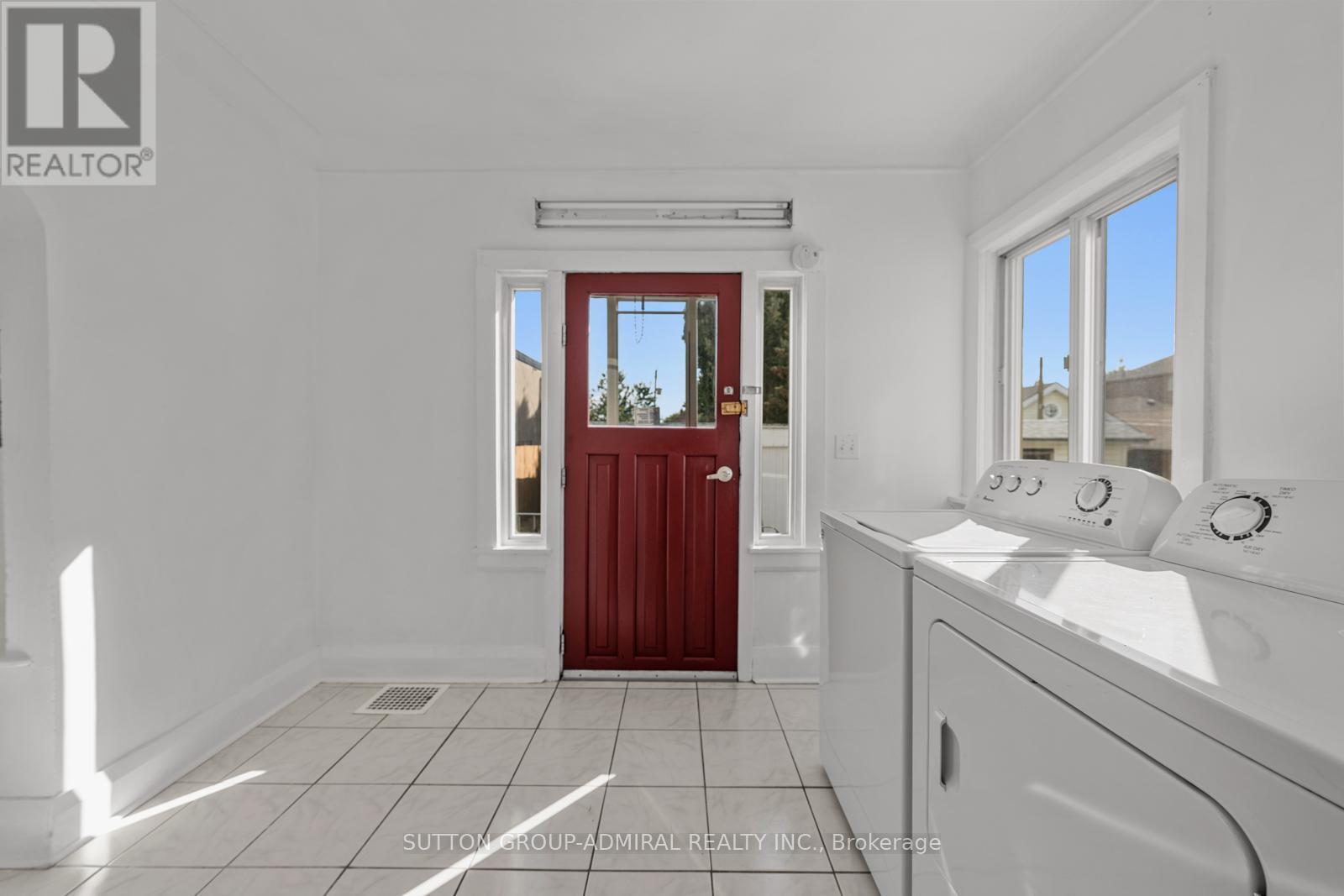 87 Pritchard Avenue, Toronto, Ontario  M6N 1T9 - Photo 7 - W12465524