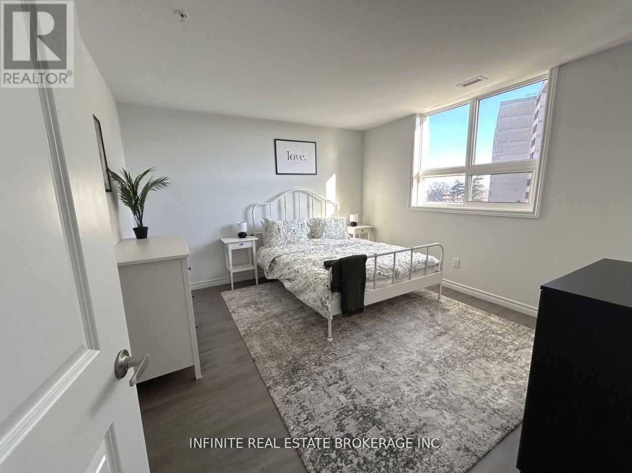 602 - 1254 Marlborough Court, Oakville, Ontario  L6H 7X6 - Photo 3 - W12465537