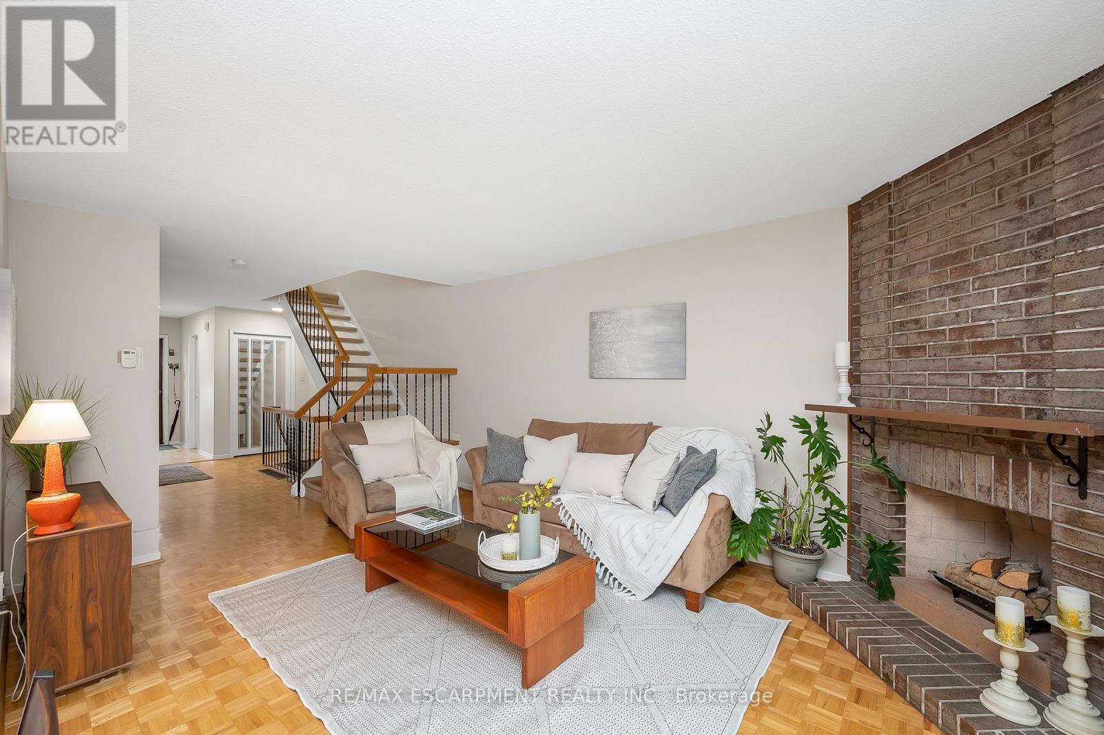 111 Maple Branch Path, Toronto (Kingsview Village-The Westway), Ontario  M9P 3R9 - Photo 6 - W12465538