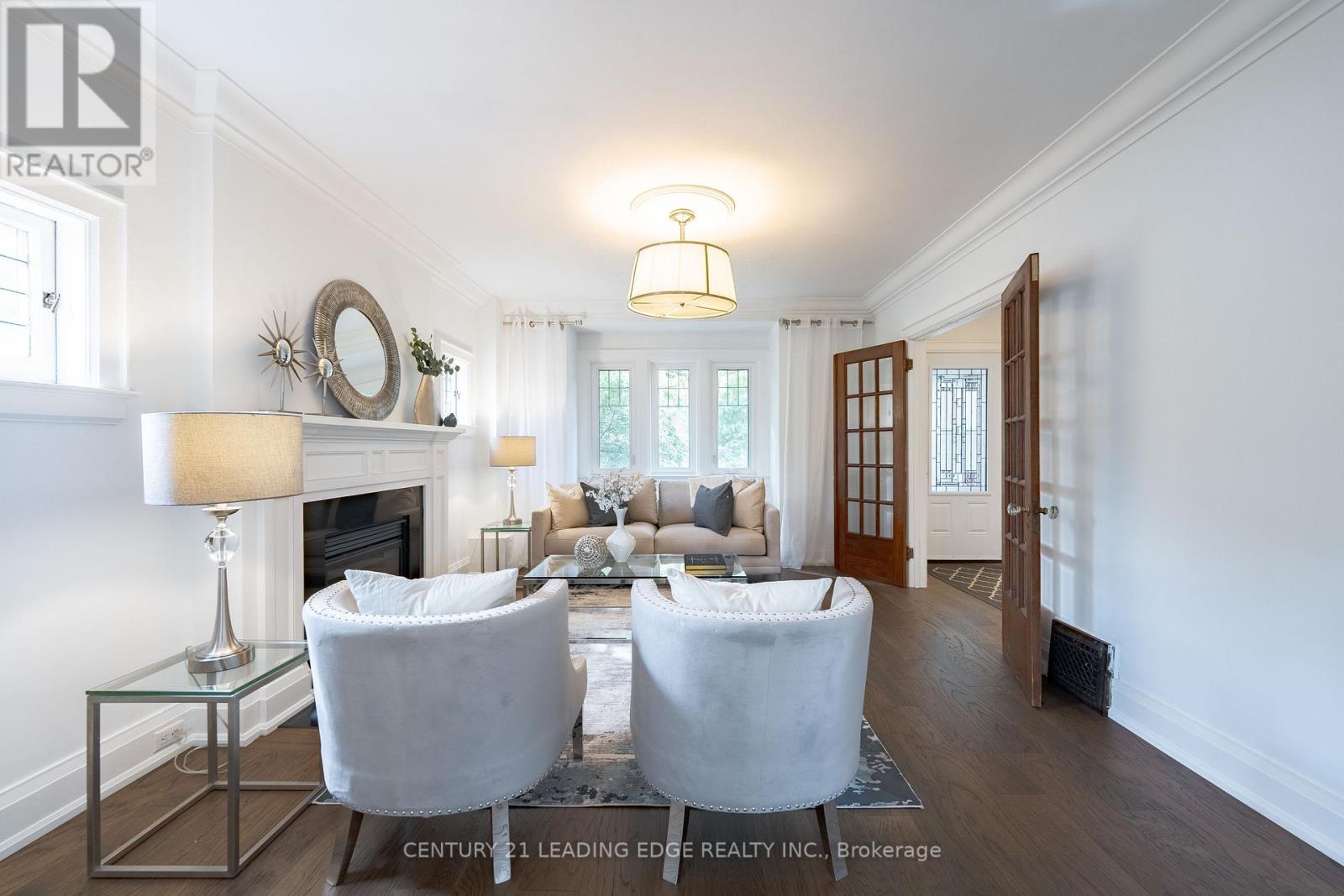 387 Kennedy Avenue, Toronto (High Park North), Ontario  M6P 3C5 - Photo 11 - W12465543