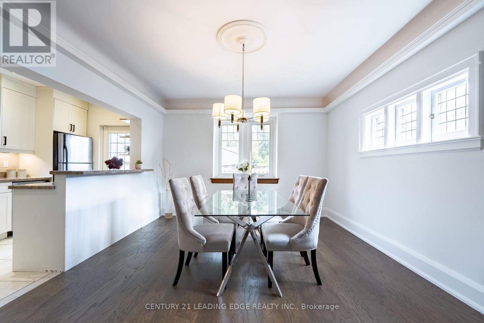 387 Kennedy Avenue, Toronto (High Park North), Ontario  M6P 3C5 - Photo 12 - W12465543