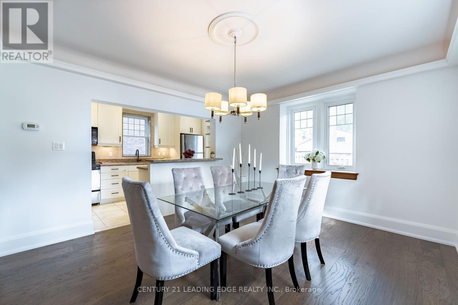 387 Kennedy Avenue, Toronto (High Park North), Ontario  M6P 3C5 - Photo 13 - W12465543
