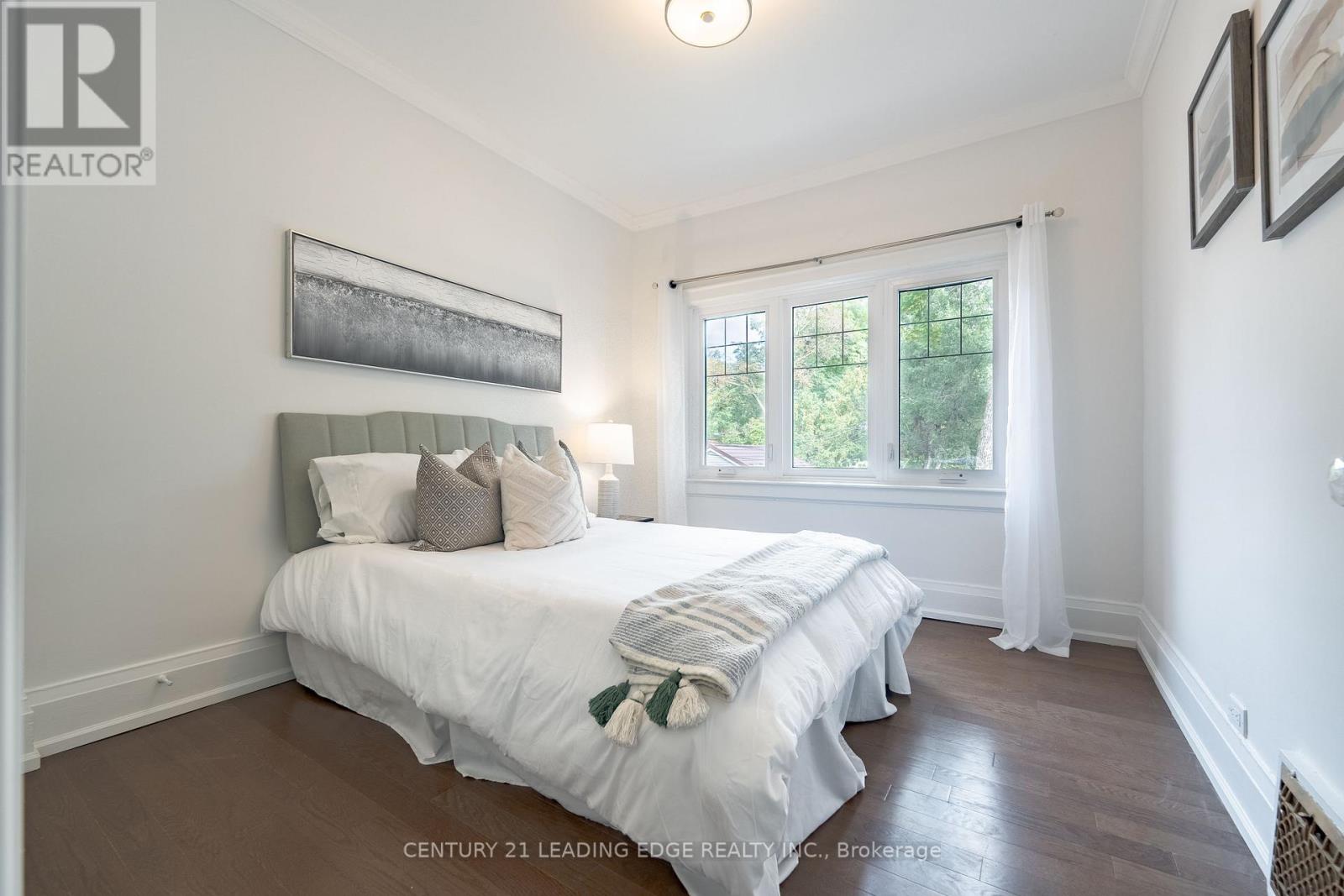 387 Kennedy Avenue, Toronto (High Park North), Ontario  M6P 3C5 - Photo 19 - W12465543
