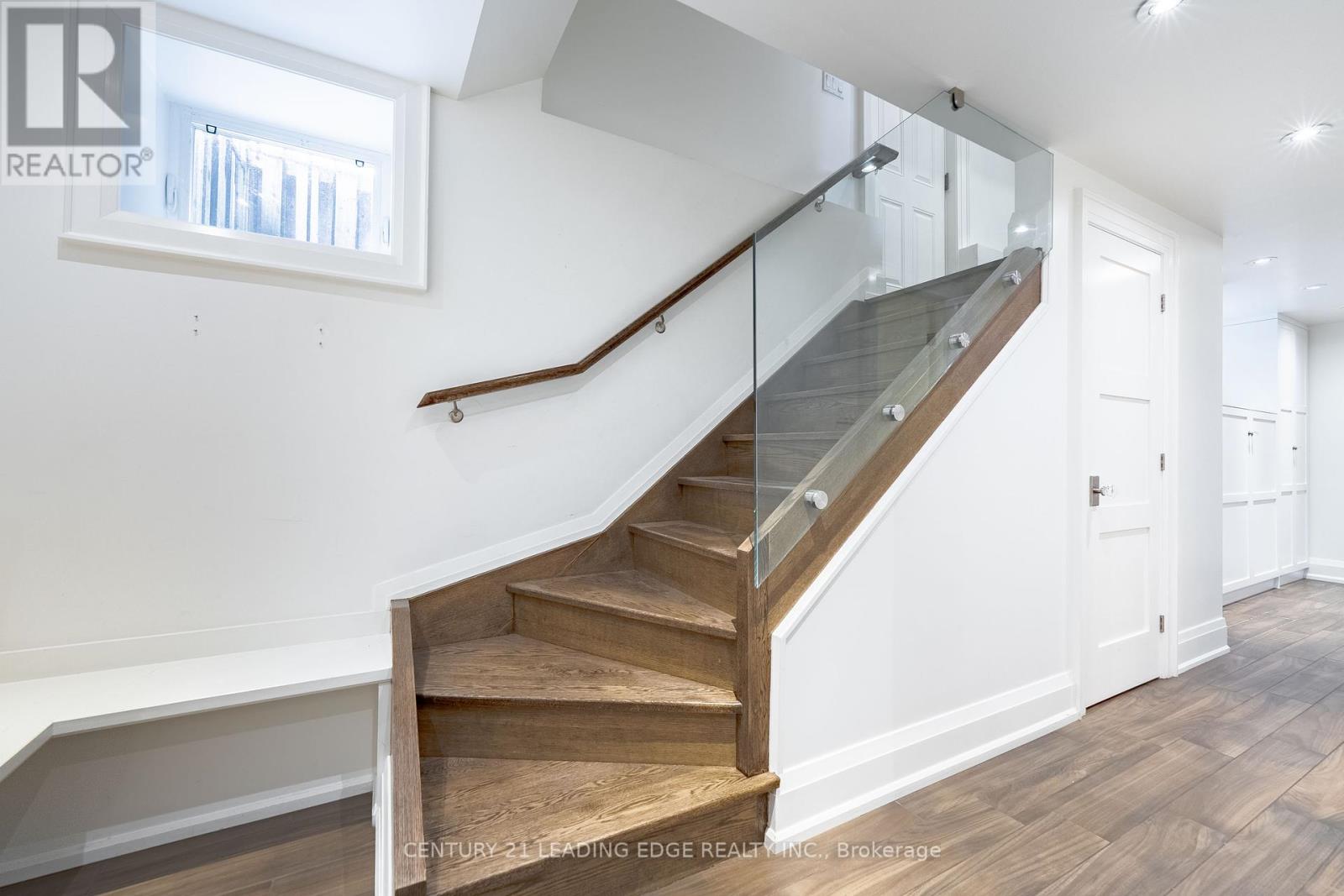 387 Kennedy Avenue, Toronto, Ontario  M6P 3C5 - Photo 31 - W12465543
