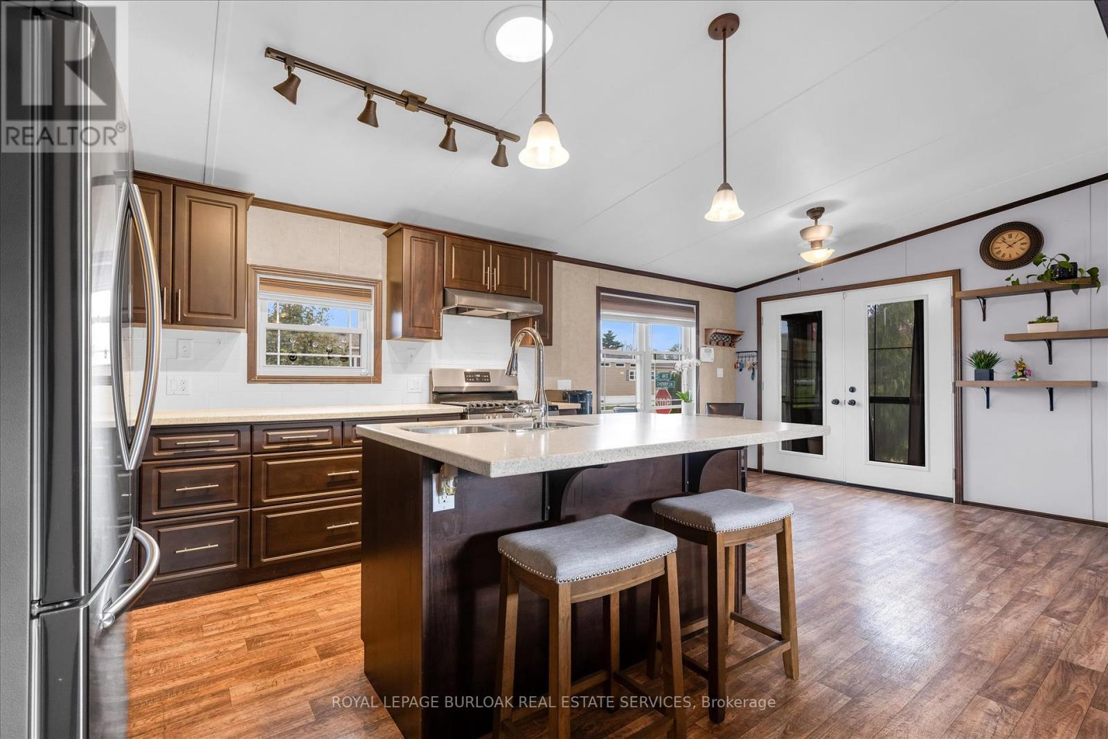 17 Ash - 4449 Milburough Line, Burlington, Ontario  L7P 0C5 - Photo 8 - W12465550