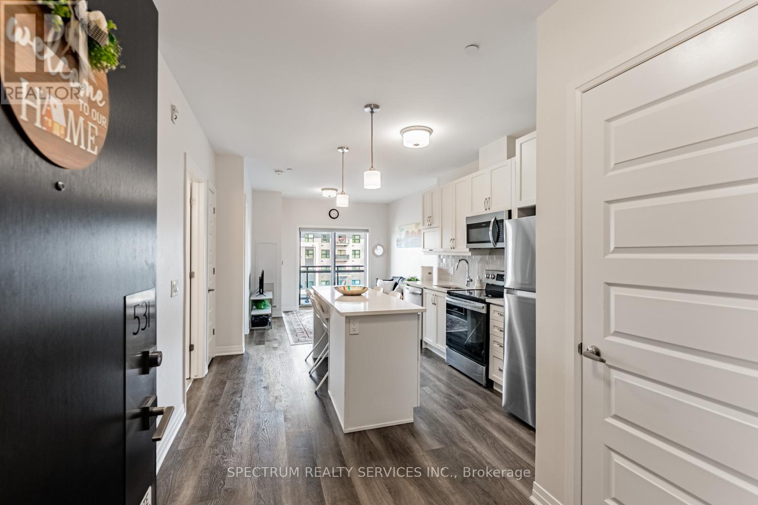 531 - 102 Grovewood Common, Oakville, Ontario  L6H 0X2 - Photo 4 - W12465574