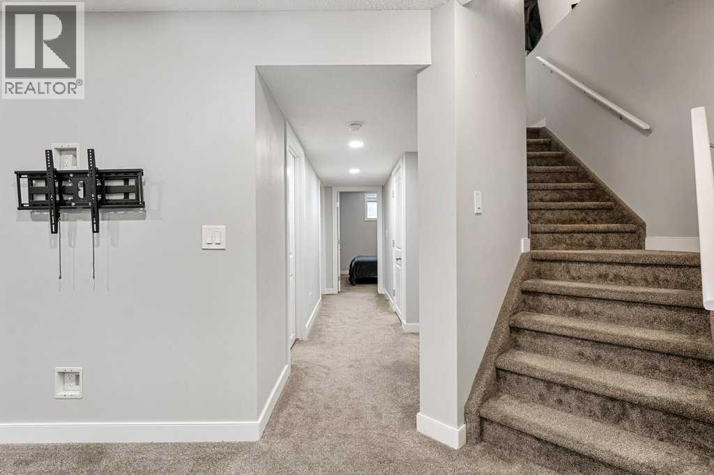 24 Copperpond Park Se, Calgary, Alberta  T2Z 1Z4 - Photo 36 - A2257645