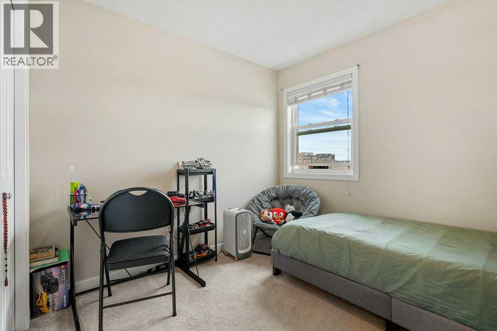 24 Copperpond Park Se, Calgary, Alberta  T2Z 1Z4 - Photo 30 - A2257645