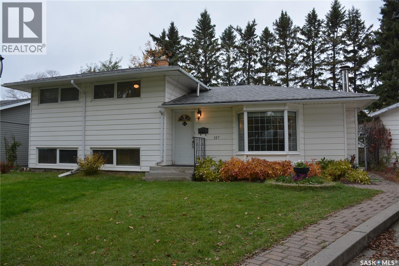 107 Knowles Crescent, Regina, Saskatchewan  S4N 4P3 - Photo 2 - SK020929