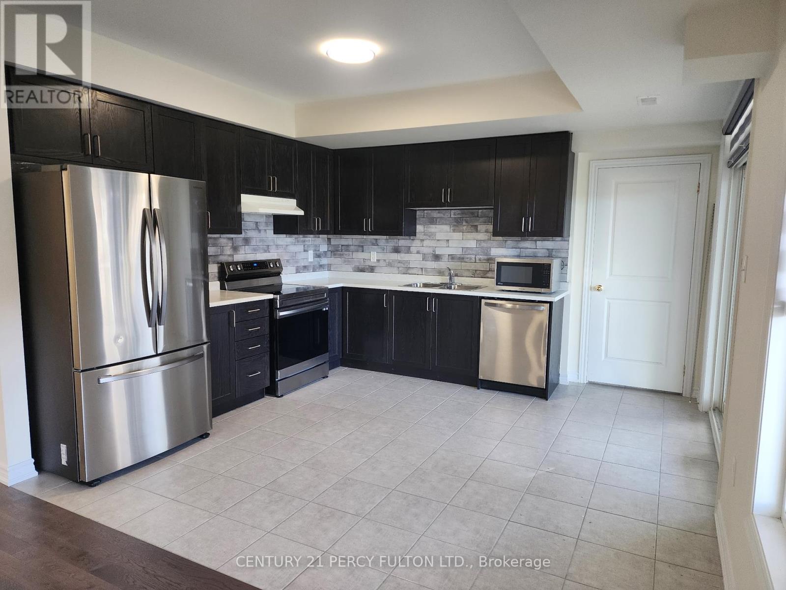 107 - 2540 Willam Jackson Drive, Pickering, Ontario  L1X 0E4 - Photo 3 - E12426199