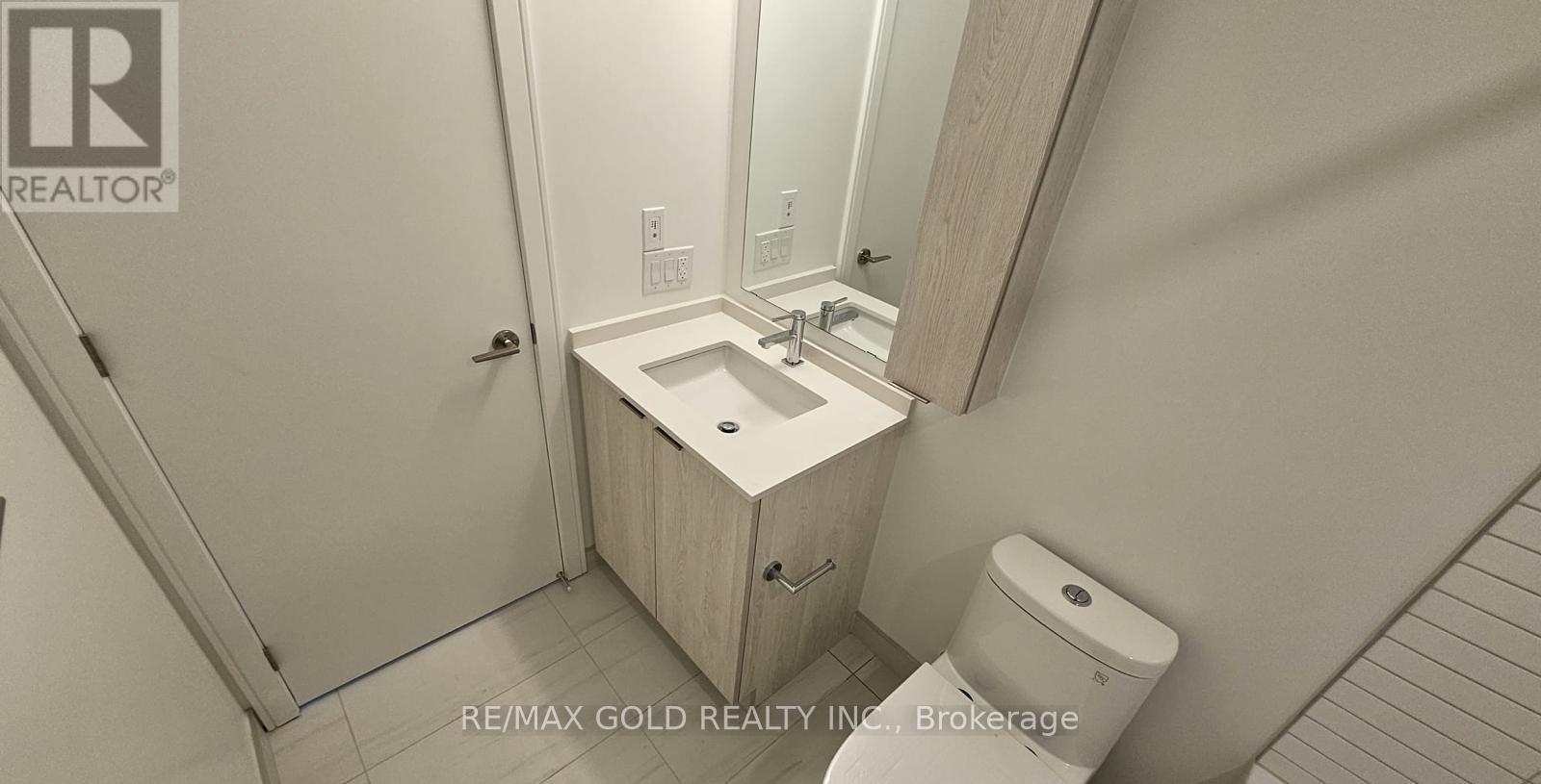 1319 - 86 Dundas Street E, Mississauga, Ontario  L5A 0B1 - Photo 10 - W12457611