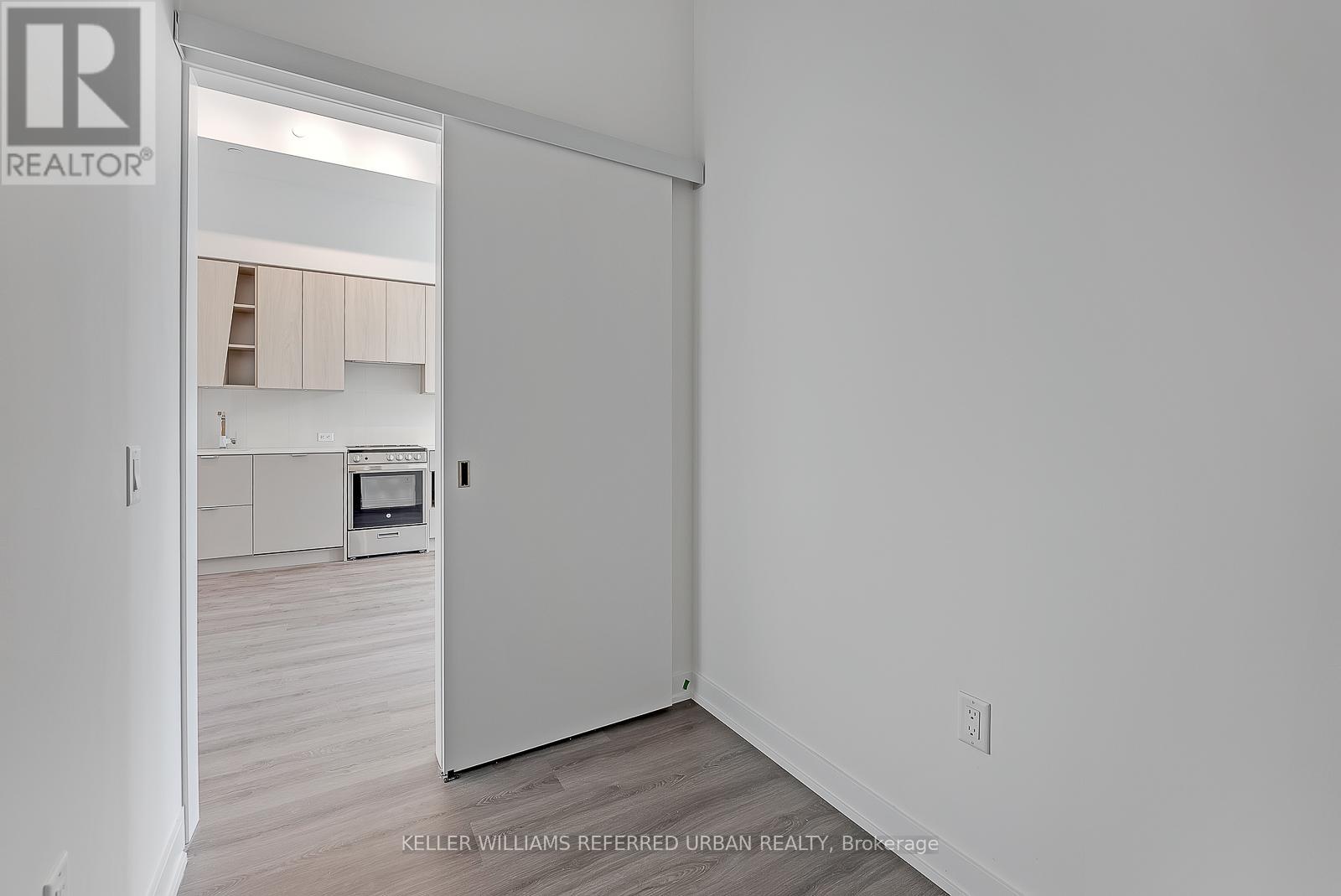 602 - 3883 Quartz Road, Mississauga (City Centre), Ontario  L5B 0M4 - Photo 11 - W12464933