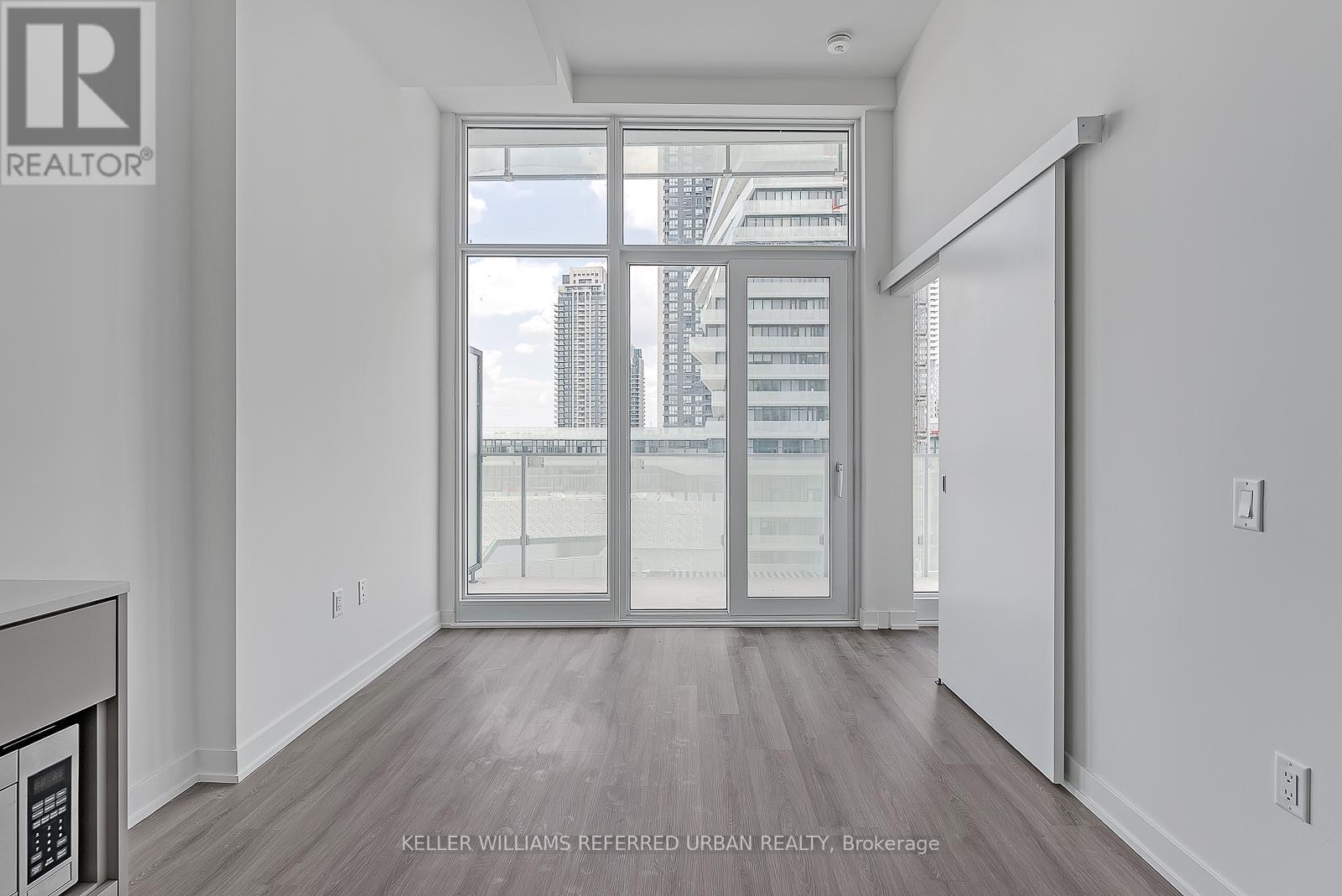 602 - 3883 Quartz Road, Mississauga (City Centre), Ontario  L5B 0M4 - Photo 12 - W12464933