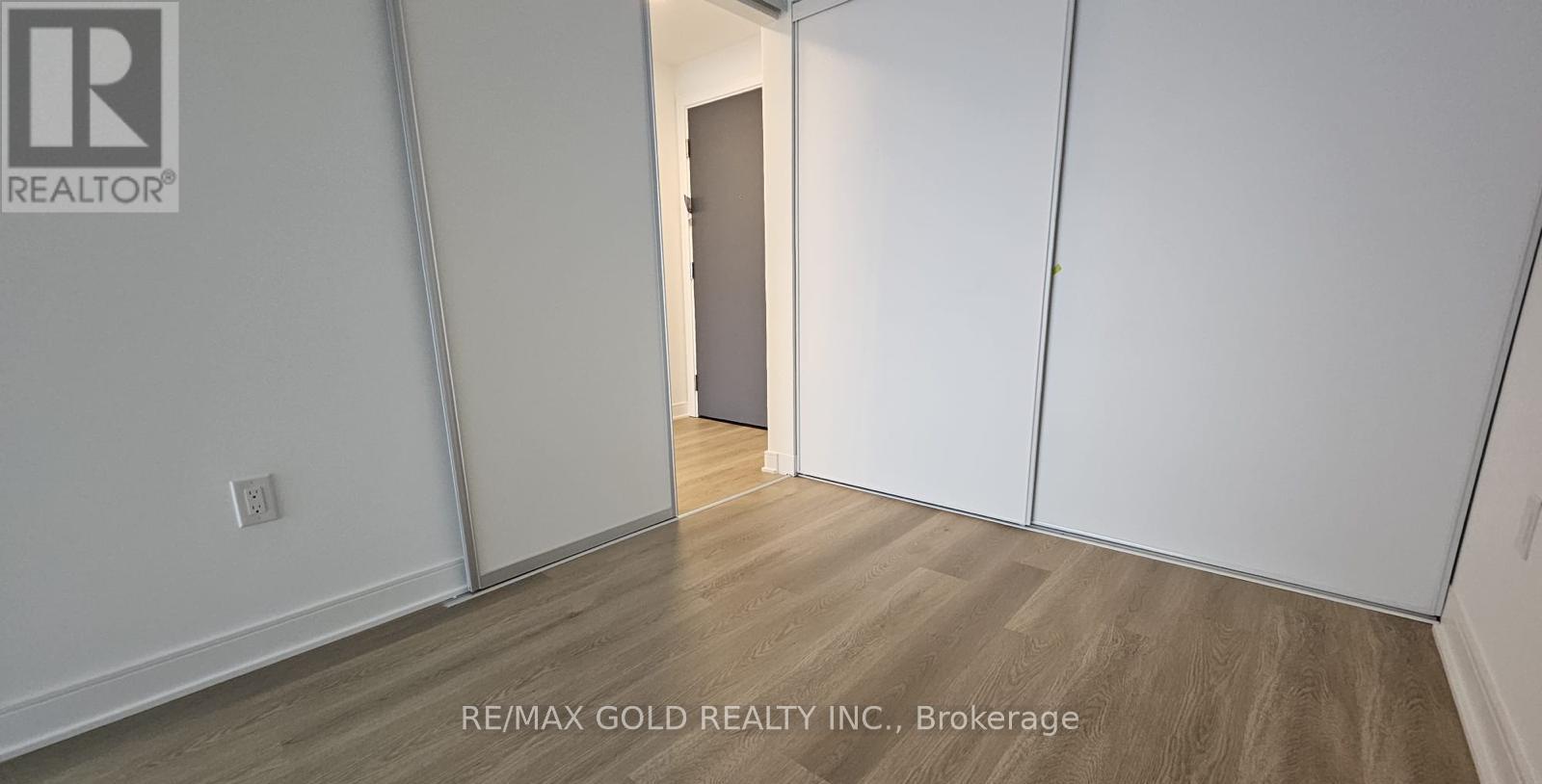 1319 - 86 Dundas Street E, Mississauga, Ontario  L5A 0B1 - Photo 8 - W12457611