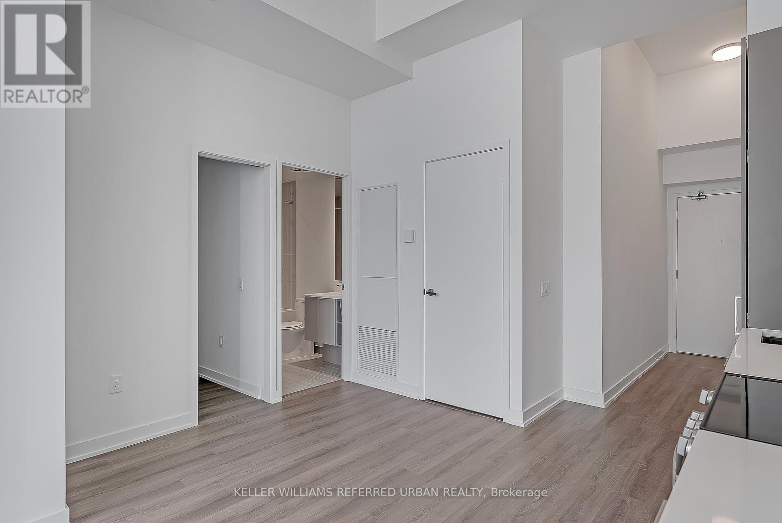 602 - 3883 Quartz Road, Mississauga (City Centre), Ontario  L5B 0M4 - Photo 9 - W12464933