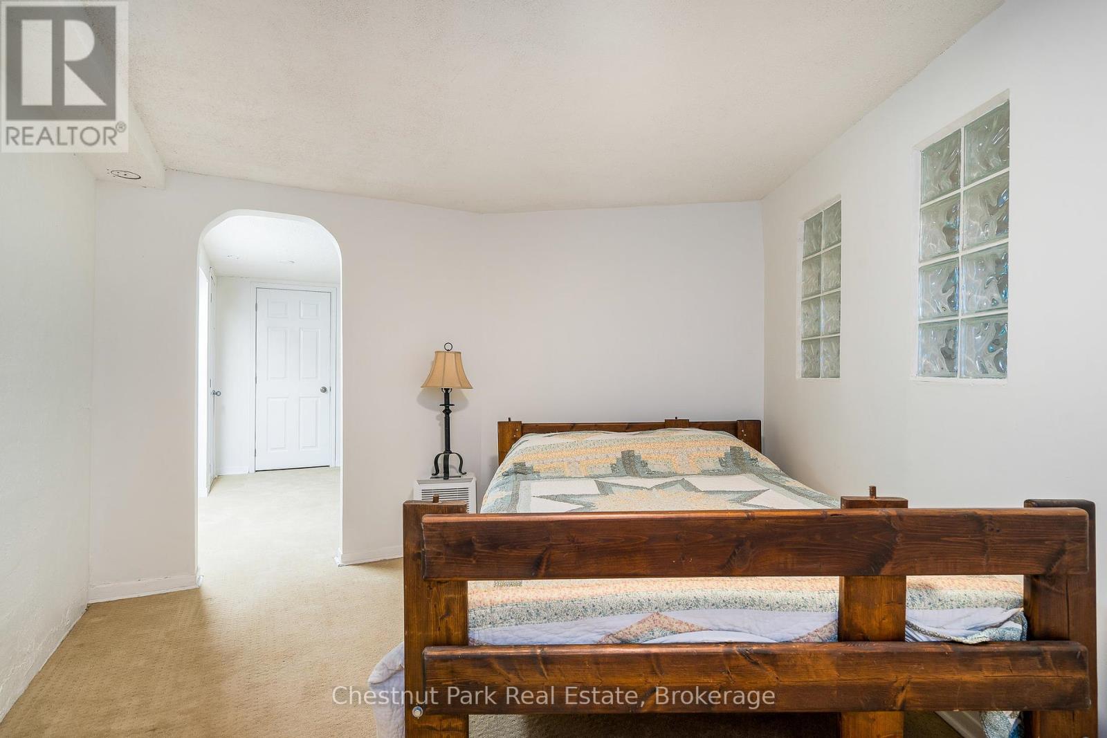 164 Slabtown Road, Blue Mountains, Ontario  N0H 1J0 - Photo 38 - X12311543