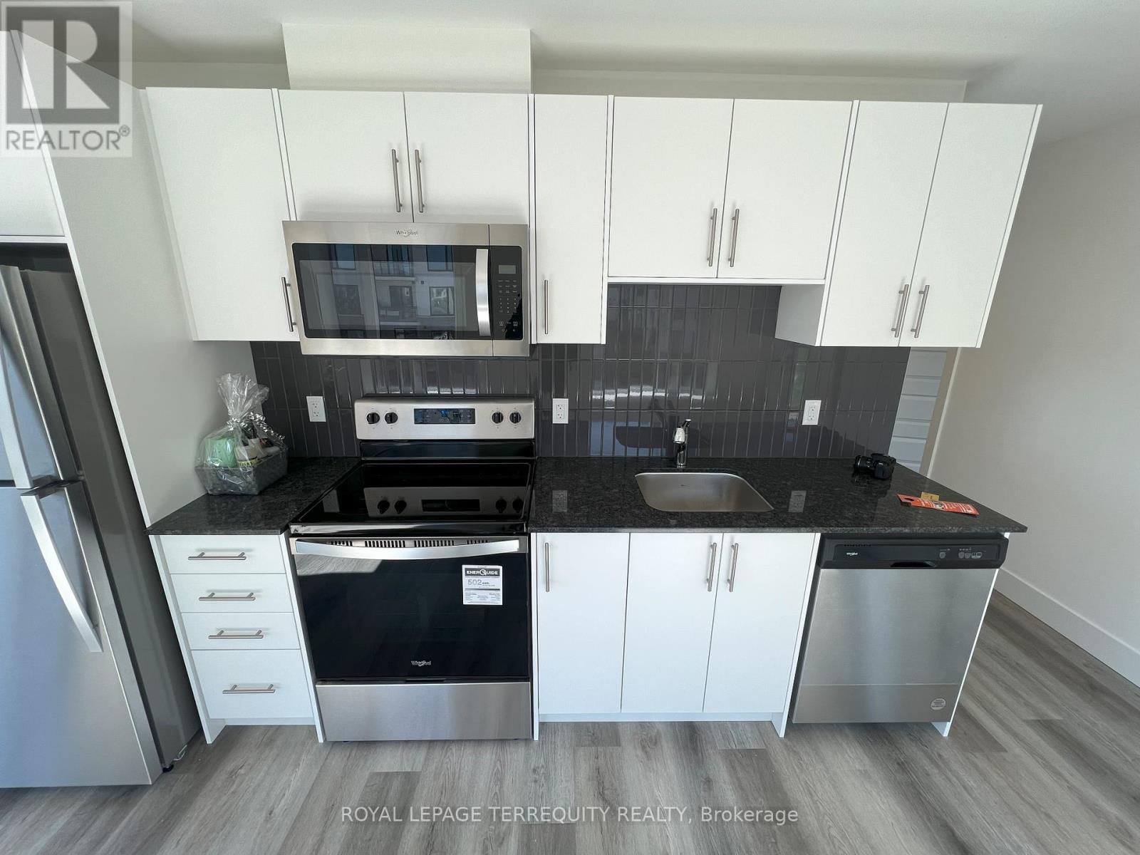 416 - 107 Roger Street, Waterloo, Ontario  N2J 0G3 - Photo 5 - X12465488