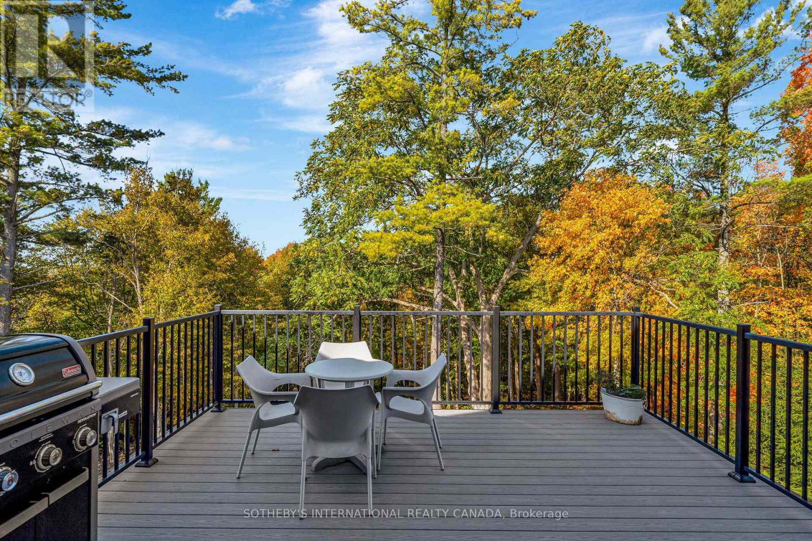 30 Pine Ridge Drive, Prince Edward County (Hallowell Ward), Ontario  K0K 2T0 - Photo 12 - X12465561