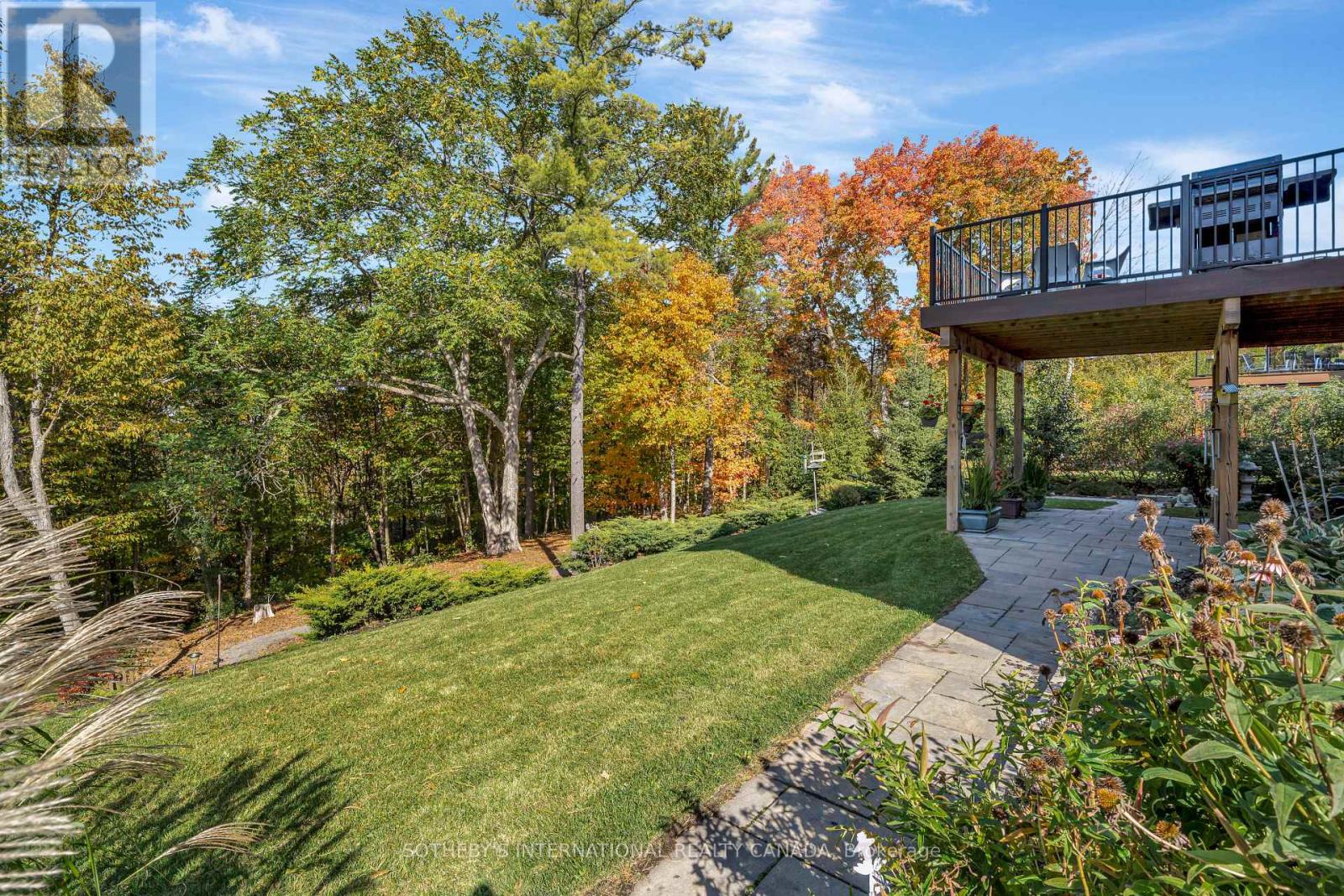 30 Pine Ridge Drive, Prince Edward County, Ontario  K0K 2T0 - Photo 35 - X12465561