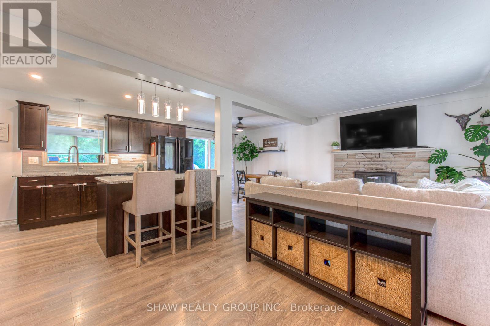 95 Silver Street, Brant, Ontario  N3L 1T8 - Photo 8 - X12465570