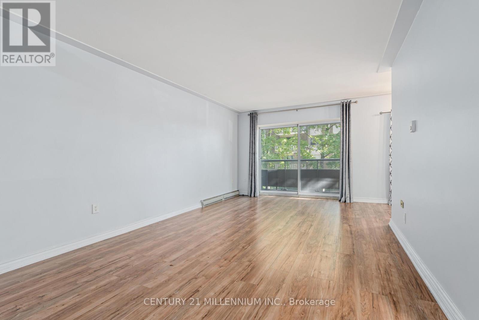 203 - 11 Woodman Drive, Hamilton, Ontario  L8K 4E3 - Photo 10 - X12465571