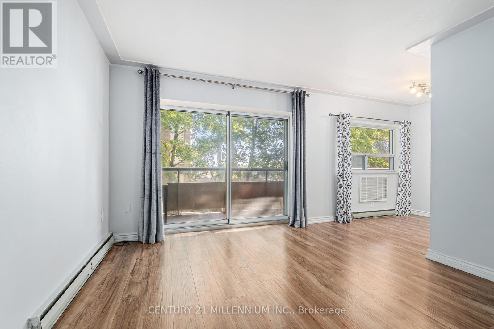 203 - 11 Woodman Drive, Hamilton, Ontario  L8K 4E3 - Photo 12 - X12465571