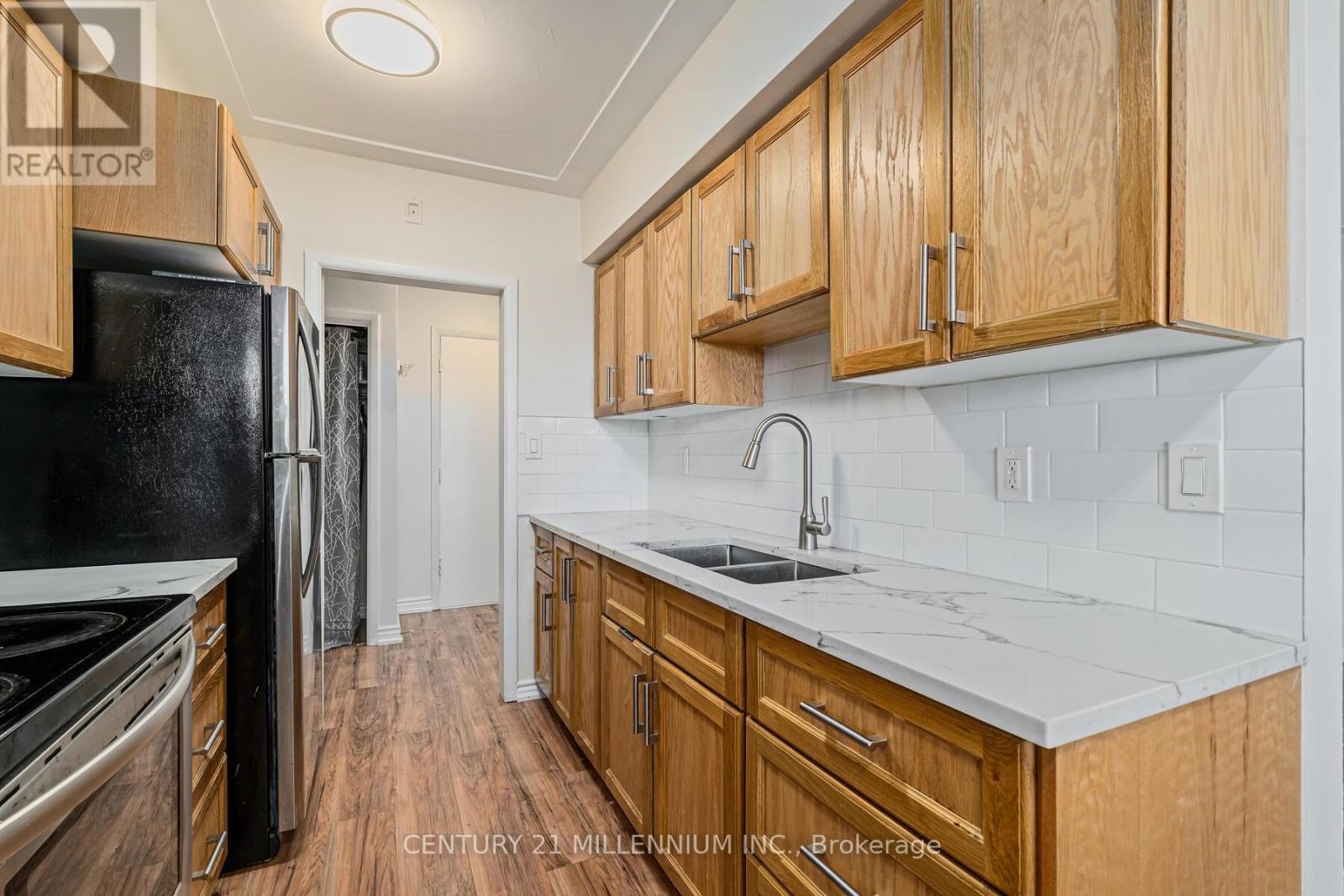 203 - 11 Woodman Drive, Hamilton, Ontario  L8K 4E3 - Photo 15 - X12465571