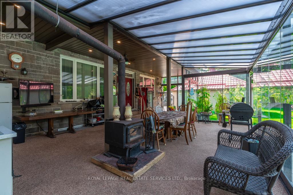6949 Thorold Stone Road, Niagara Falls, Ontario  L2J 1B5 - Photo 16 - X12134172