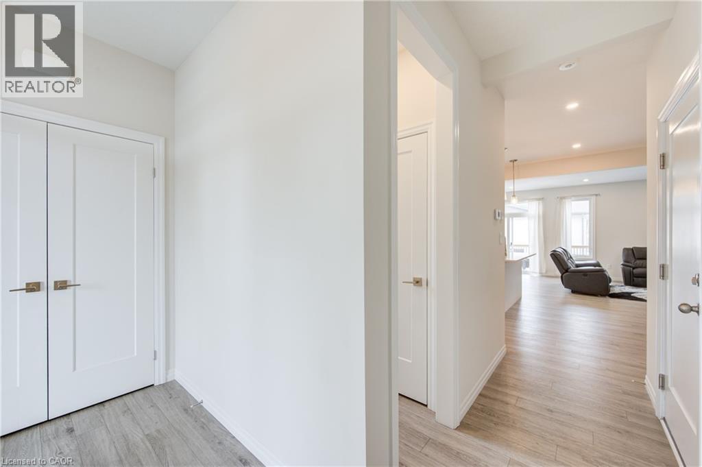 4 Braun Avenue Avenue, Tillsonburg, Ontario  N4G 0K5 - Photo 5 - 40779680